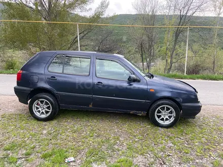 Volkswagen Golf 1993 года за 800 000 тг. в Алматы – фото 2