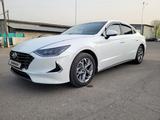 Hyundai Sonata 2020 годаfor11 500 000 тг. в Алматы – фото 3