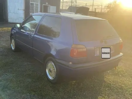 Volkswagen Golf 1994 года за 1 450 000 тг. в Лисаковск – фото 4