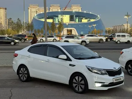 Kia Rio 2015 года за 6 000 000 тг. в Астана – фото 2