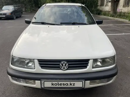 Volkswagen Passat 1996 года за 2 689 999 тг. в Караганда – фото 15