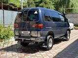 Mitsubishi Delica 1998 годаүшін5 500 000 тг. в Алматы – фото 2