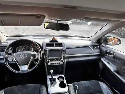 Toyota Camry 2014 года за 9 800 000 тг. в Алматы – фото 13