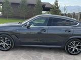 BMW X6 2020 года за 38 000 000 тг. в Алматы – фото 2