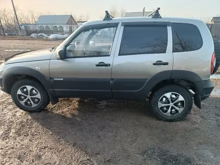 Chevrolet Niva 2015 года за 3 800 000 тг. в Макинск – фото 3