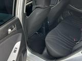 Hyundai Solaris 2015 года за 5 500 000 тг. в Атырау – фото 4