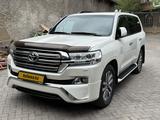 Toyota Land Cruiser 2017 года за 37 500 000 тг. в Караганда