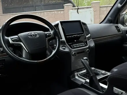 Toyota Land Cruiser 2017 года за 37 500 000 тг. в Караганда – фото 7