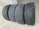 Зимный покрышка комплект 215/45R17 за 70 000 тг. в Шымкент