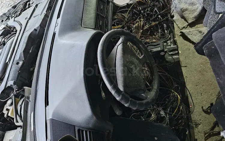 Торпедо Торпеда панель на мерседес W140 за 50 000 тг. в Шымкент