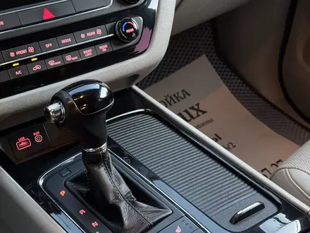 Kia Carnival 2016 года за 11 000 000 тг. в Алматы – фото 8