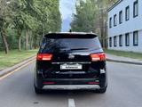 Kia Carnival 2016 года за 11 000 000 тг. в Алматы – фото 5
