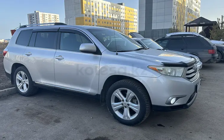 Toyota Highlander 2012 года за 12 500 000 тг. в Астана