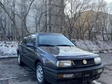 Volkswagen Vento 1995 года за 1 600 000 тг. в Караганда