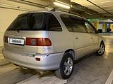 Toyota Ipsum 1997 годаүшін2 750 000 тг. в Алматы – фото 4