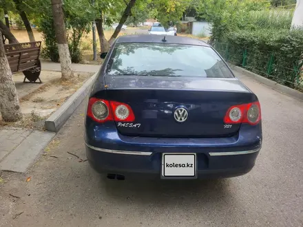 Volkswagen Passat 2006 года за 2 600 000 тг. в Шымкент – фото 4