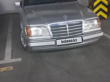 Mercedes-Benz E 220 1992 года за 1 600 000 тг. в Алматы – фото 9