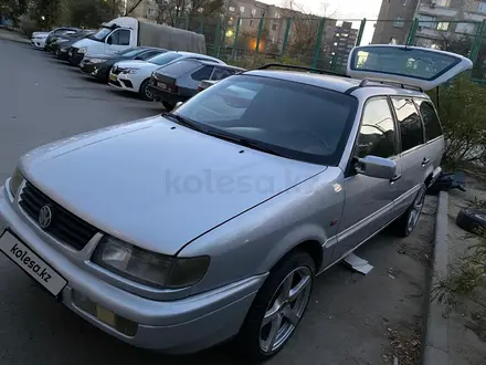 Volkswagen Passat 1994 года за 1 800 000 тг. в Актау – фото 3