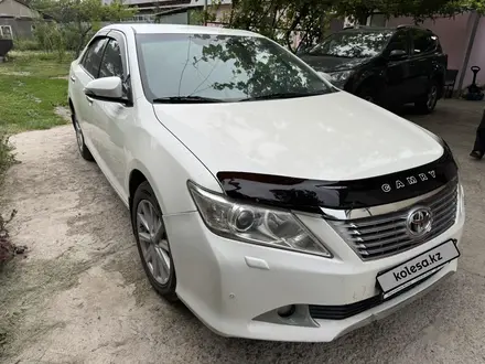 Toyota Camry 2014 года за 8 200 000 тг. в Алматы – фото 2