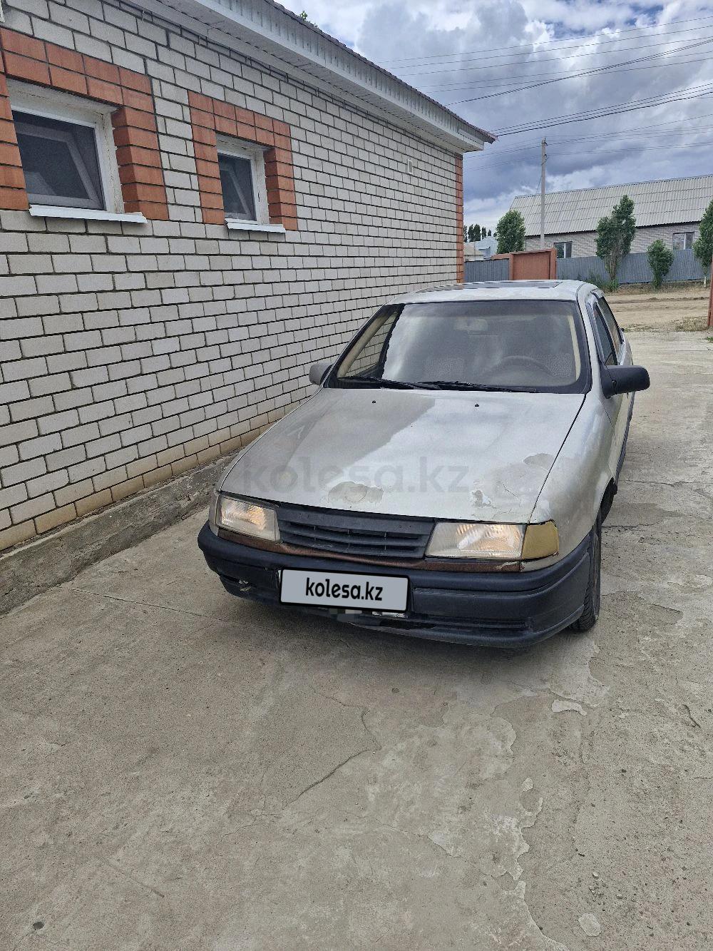 Opel Vectra 1993 г.