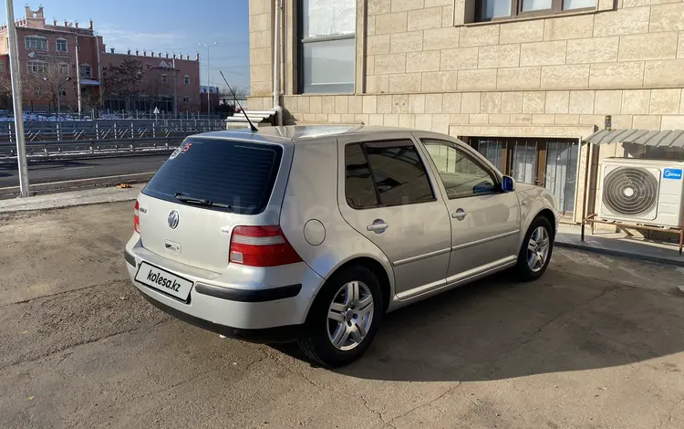 Volkswagen Golf 2001 годаүшін2 400 000 тг. в Туркестан