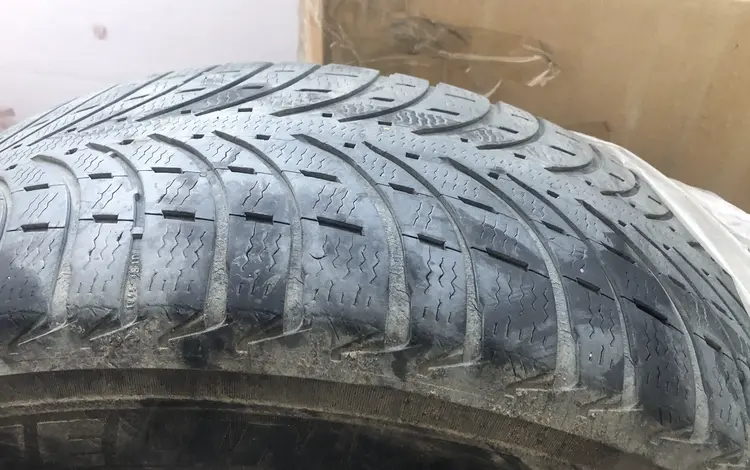 Шины 215/70/16 michelin за 40 000 тг. в Актобе