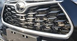 Toyota Highlander Prestige 2025 года за 28 500 000 тг. в Семей – фото 4
