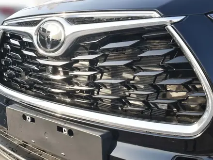 Toyota Highlander Prestige 2025 года за 28 500 000 тг. в Семей – фото 4