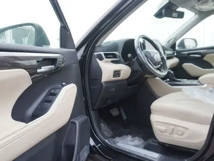Toyota Highlander Prestige 2025 года за 28 500 000 тг. в Семей – фото 10