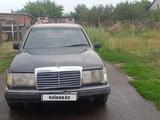 Mercedes-Benz E 260 1992 годаfor750 000 тг. в Павлодар