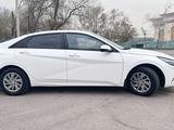 Hyundai Elantra 2022 года за 9 750 000 тг. в Алматы – фото 5