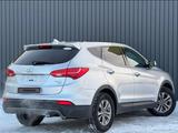 Hyundai Santa Fe 2015 годаүшін6 500 000 тг. в Актобе – фото 3