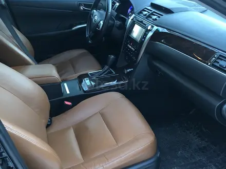 Toyota Camry 2017 года за 12 600 000 тг. в Алматы – фото 6