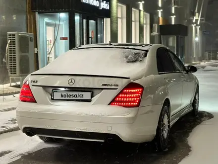 Mercedes-Benz S 500 2006 года за 6 000 000 тг. в Актау – фото 2