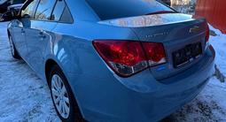 Chevrolet Cruze 2010 годаfor5 300 000 тг. в Петропавловск – фото 2