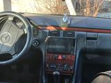 Mercedes-Benz E 200 1997 годаүшін2 200 000 тг. в Петропавловск – фото 4