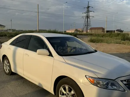 Toyota Camry 2010 года за 6 500 000 тг. в Атырау