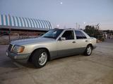 Mercedes-Benz E 200 1994 года за 2 200 000 тг. в Шымкент