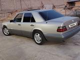 Mercedes-Benz E 200 1994 года за 2 200 000 тг. в Шымкент – фото 5