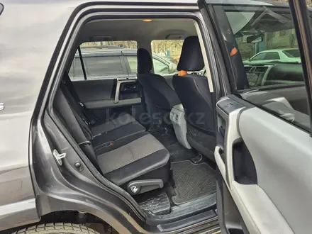 Toyota 4Runner 2012 года за 12 200 000 тг. в Актау – фото 3