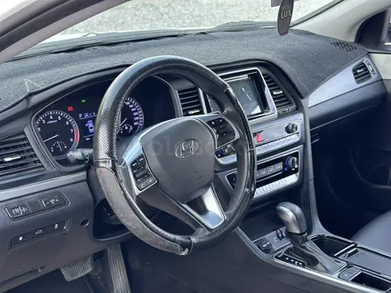 Hyundai Sonata 2018 года за 8 950 000 тг. в Шымкент – фото 6