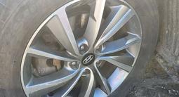 Hyundai Santa Fe 2019 года за 11 500 000 тг. в Атырау – фото 4