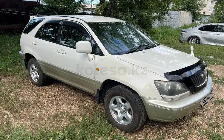 Toyota Harrier 2000 года за 3 800 000 тг. в Семей