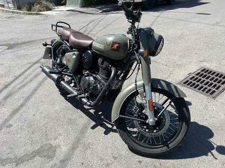 Royal Enfield  Classic 350 2023 года за 2 700 000 тг. в Алматы