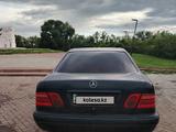 Mercedes-Benz E 230 1996 года за 1 500 000 тг. в Уральск