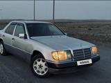 Mercedes-Benz E 200 1992 годаүшін1 300 000 тг. в Караганда – фото 2