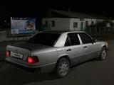 Mercedes-Benz E 200 1992 годаүшін1 300 000 тг. в Караганда – фото 5
