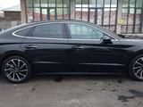 Hyundai Sonata 2019 годаfor11 990 000 тг. в Шымкент – фото 3