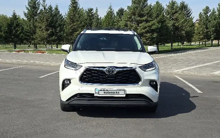 Toyota Highlander 2020 года за 21 200 000 тг. в Астана