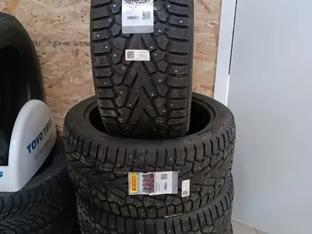 Pirelli Ice Zero 2 295/40 R21 111H Новый комплект зимней резины! — высoкo за 400 000 тг. в Астана